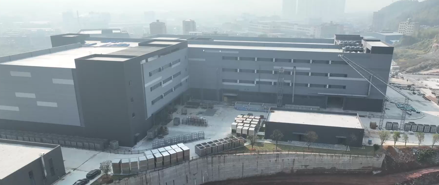 福建松溪經(jīng)濟(jì)開(kāi)發(fā)區(qū)東園新型紡織專業(yè)園標(biāo)準(zhǔn)化廠房項(xiàng)目一期已完工,準(zhǔn)備驗(yàn)收