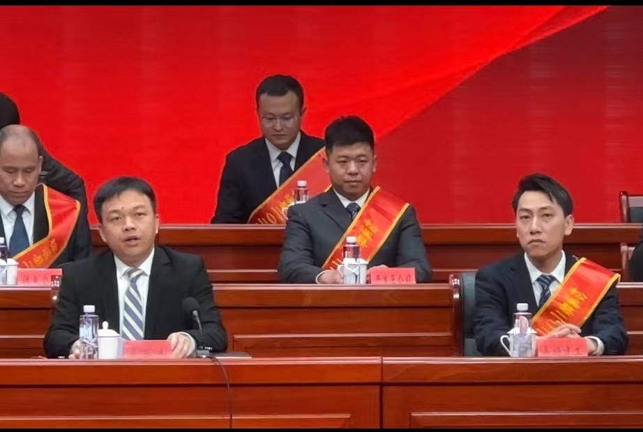喜報(bào)!易順建工集團(tuán)榮獲“松溪縣2023年度納稅突出貢獻(xiàn)企業(yè)”稱號